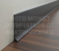 alyuminievyij-plintus-napolnyij-100-mm-dial-pl-100-chernyij-3-m